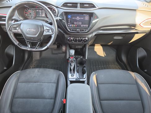 Used 2023 Chevrolet TrailBlazer RS w/ Convenience Package FWD image 6