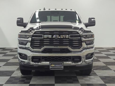 Used 2025 RAM 2500 Big Horn AWD/4WD image 2