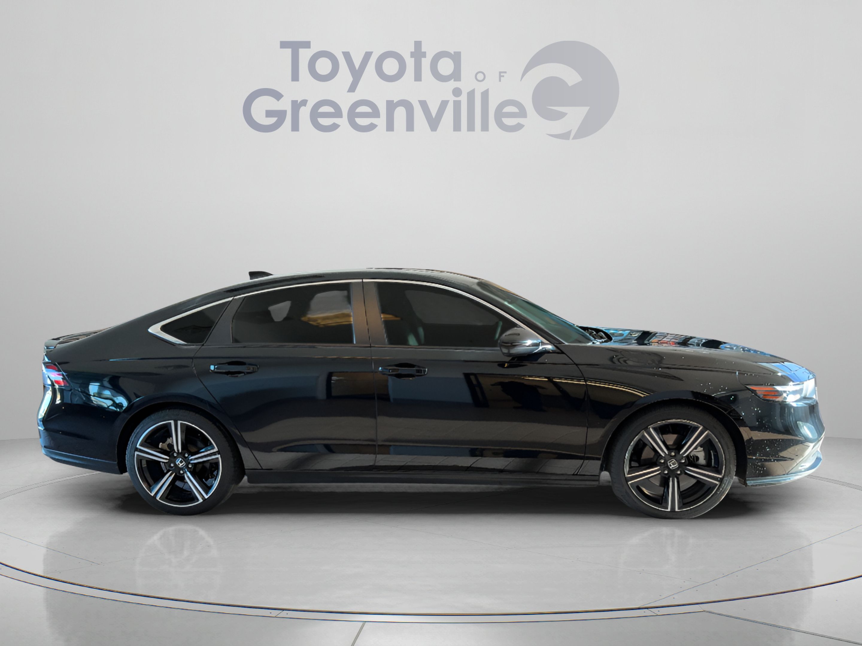 Used 2024 Honda Accord Sport image 7