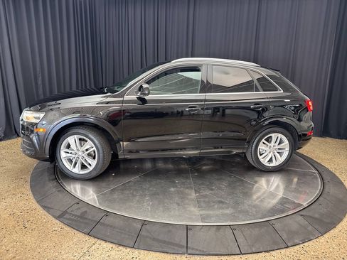 Used 2017 Audi Q3 2.0T Premium Plus w/ Premium Plus Package AWD/4WD image 3