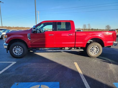 Certified 2022 Ford F250 XLT w/ XLT Premium Package image 5