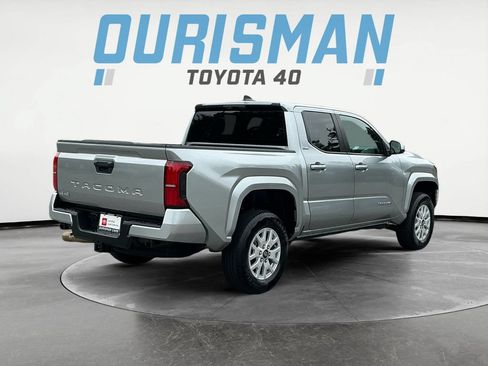 Certified 2026 Toyota Tacoma SR5 AWD/4WD image 8