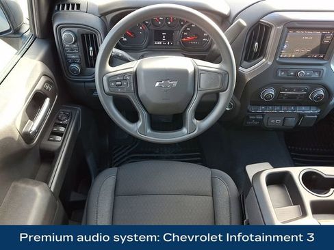 Used 2025 Chevrolet Silverado 1500 Custom Trail Boss w/ Turbomax Blackout Package image 15