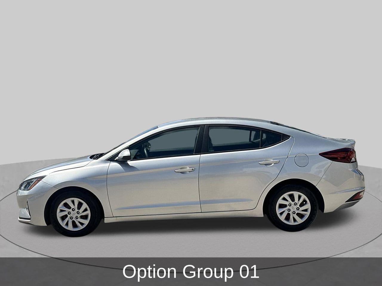Used 2019 Hyundai Elantra SE FWD image 2