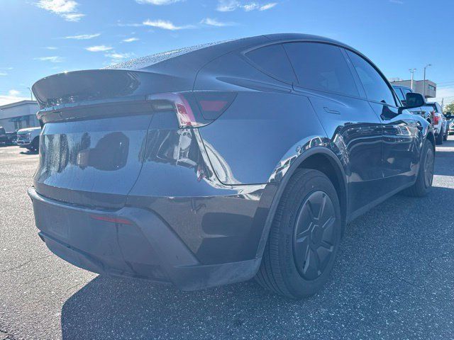 Used 2026 Tesla Model Y 2WD image 4