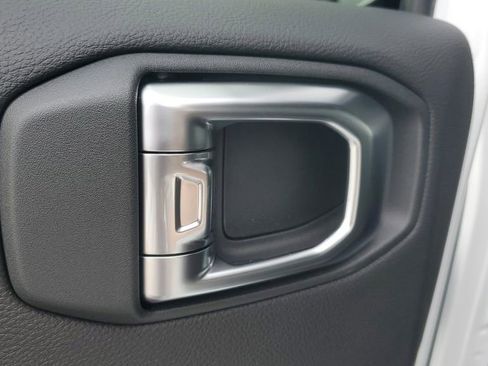 New 2026 Jeep Wrangler Unlimited Rubicon image 17