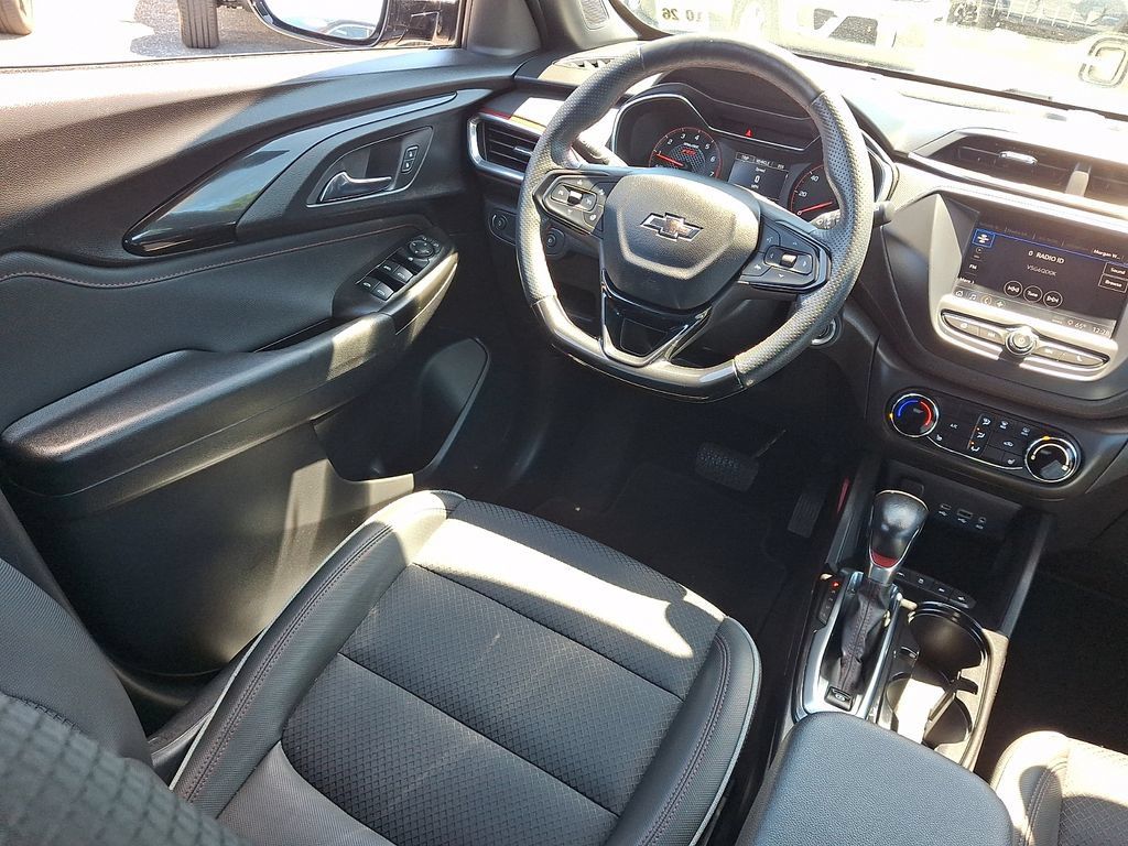Used 2022 Chevrolet TrailBlazer RS FWD image 15