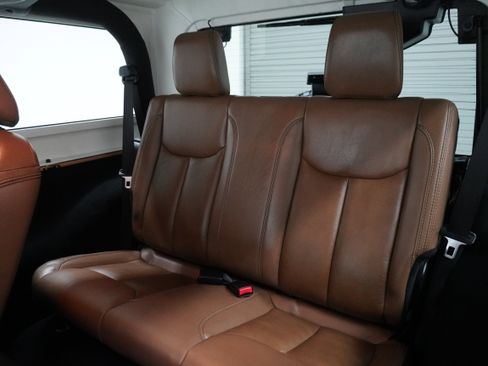 Used 2013 Jeep Wrangler Sahara w/ Connectivity Group image 12