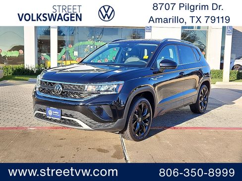 Certified 2023 Volkswagen Taos SE w/ Black Wheel Package image 1