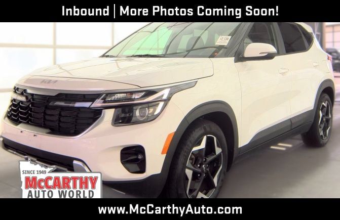 Used 2024 Kia Seltos EX AWD/4WD image 2