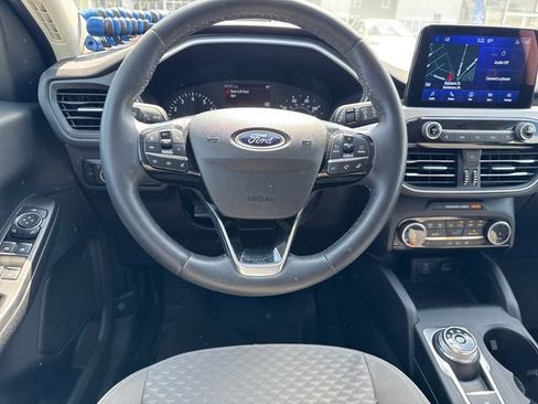 Used 2022 Ford Escape SE w/ SE Sport Appearance Package AWD/4WD image 15