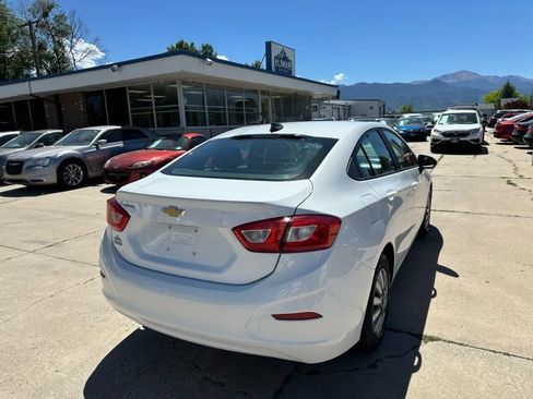 Used 2018 Chevrolet Cruze LS FWD image 7