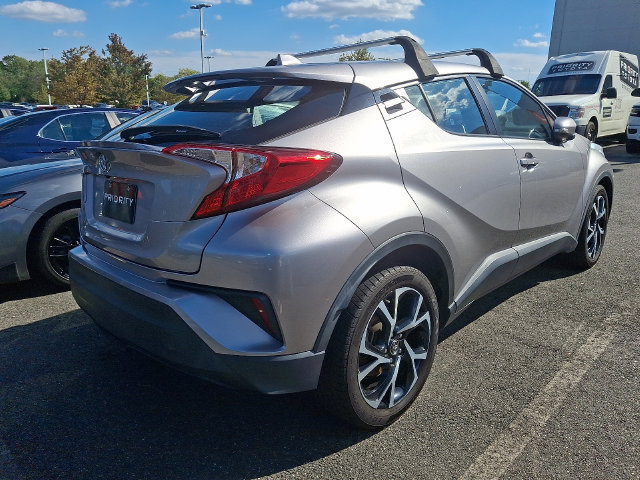 Used 2019 Toyota C-HR XLE FWD image 4