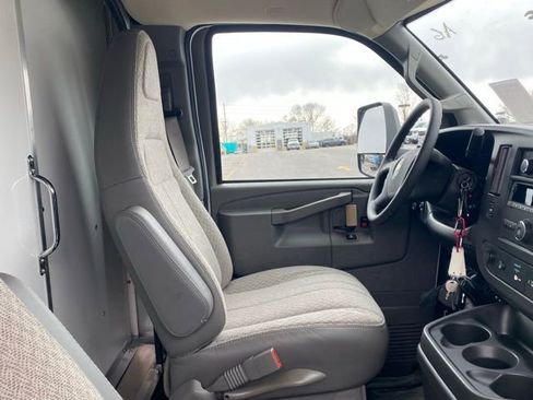 New 2025 Chevrolet Express 3500 w/ Power Convenience Package image 27