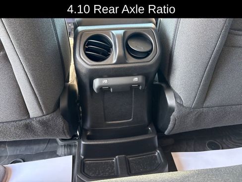 Certified 2025 Jeep Wrangler Willys 4xe image 37