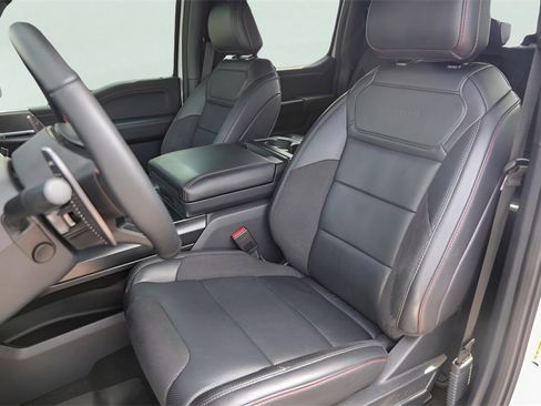 Used 2025 Ford F150 Raptor image 10