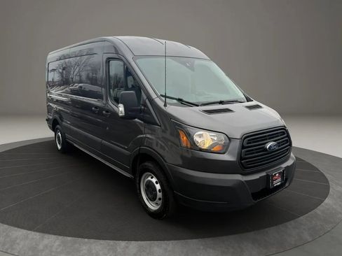 Used 2019 Ford Transit 250 148 Medium Roof image 5