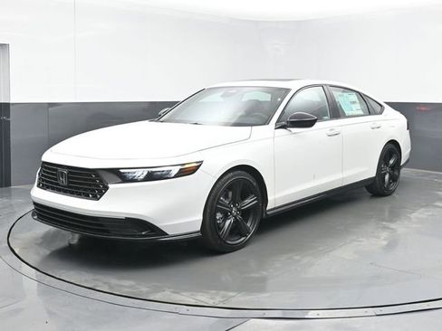 New 2026 Honda Accord Sport-L Hybrid image 5