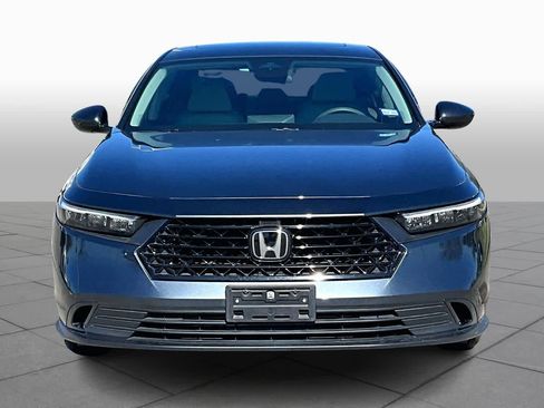 Used 2023 Honda Accord EX image 4