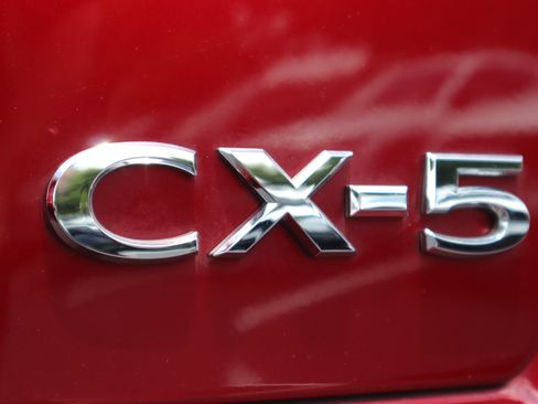 Used 2020 MAZDA CX-5 Touring FWD image 35
