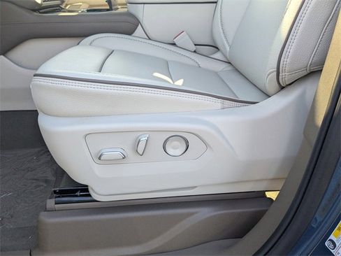 New 2026 GMC Yukon Denali w/ Sun & Power Step Package image 22