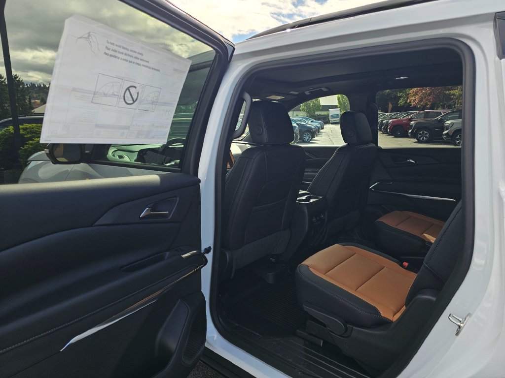 New 2027 Chevrolet Traverse Z71 w/ Driver Confidence Package AWD/4WD image 19