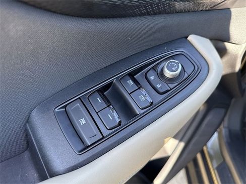 Certified 2025 Subaru Outback Premium image 17