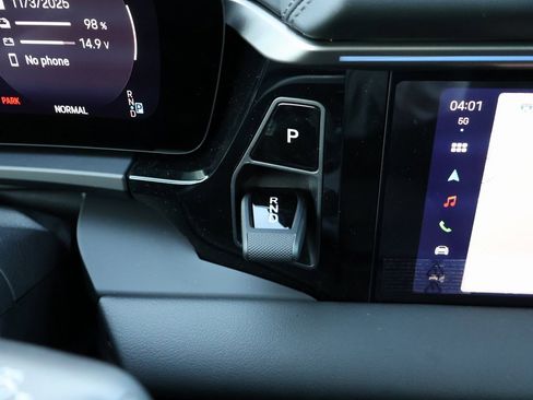 New 2025 Porsche Macan 4S Electric image 28