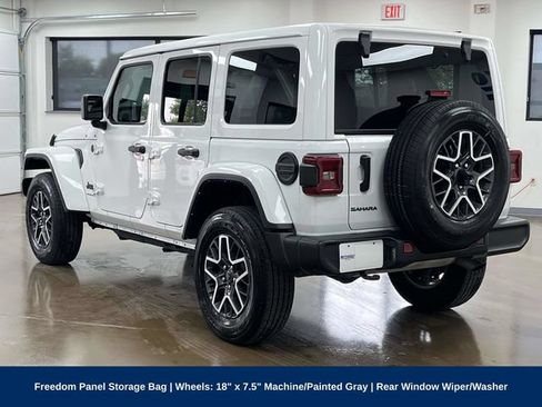 Used 2025 Jeep Wrangler Unlimited Sahara AWD/4WD image 8