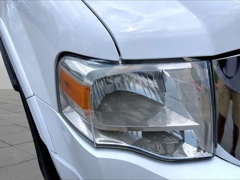 Used 2014 Ford Expedition XLT RWD image 27