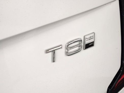New 2026 Volvo XC90 T8 Ultra w/ Protection Package Premier AWD/4WD image 13