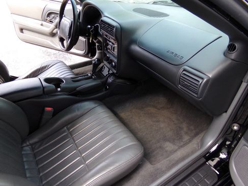 Used 1997 Chevrolet Camaro SS w/ SS Alteration Pkg image 21