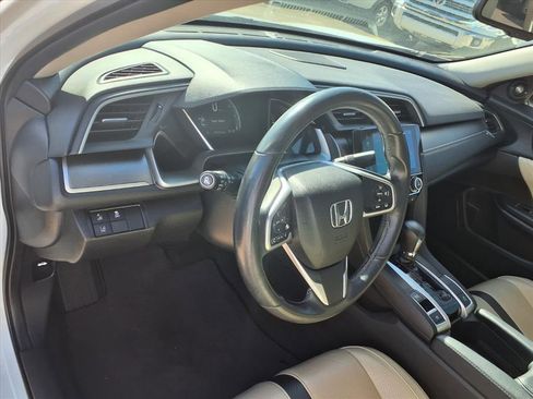 Used 2017 Honda Civic Touring image 12