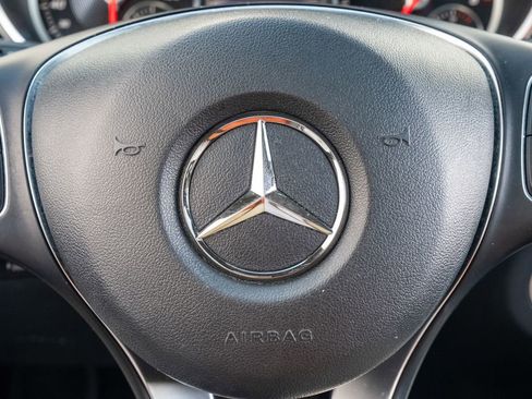 Used 2018 Mercedes-Benz GLE 350 w/ Premium 1 Package image 22