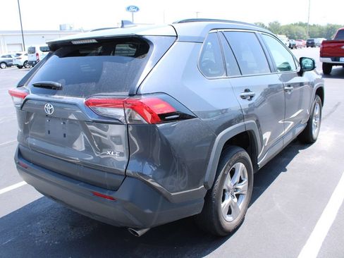 Used 2025 Toyota RAV4 XLE FWD image 5