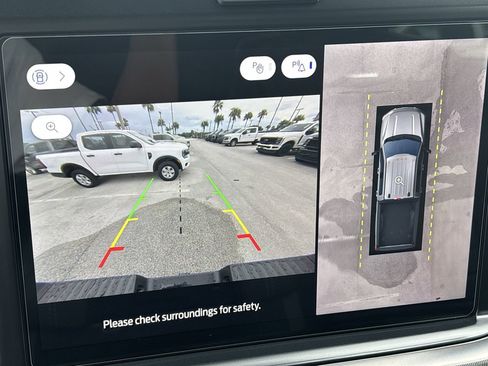 New 2026 Ford F250 Platinum w/ Tremor Off-Road Package image 26