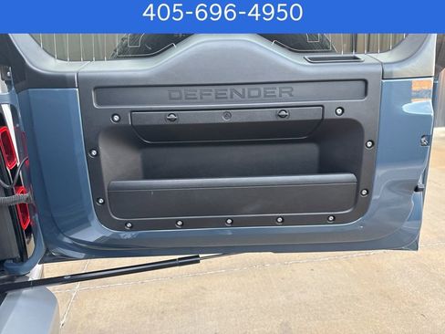 Used 2024 Land Rover Defender 110 S image 18