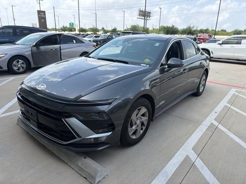 Used 2026 Hyundai Sonata SE FWD image 1