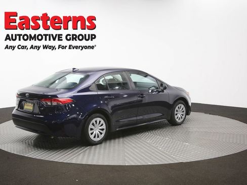 Used 2022 Toyota Corolla LE FWD image 40