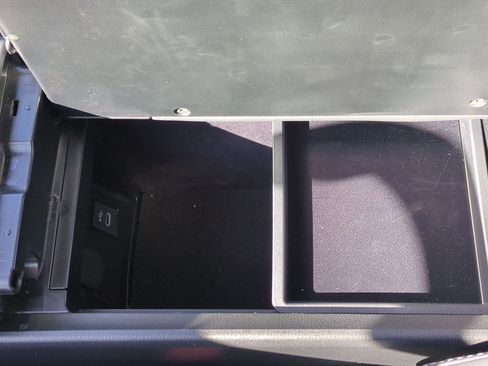 Used 2026 Toyota Crown Platinum image 15