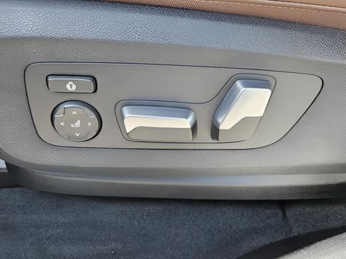 New 2026 BMW X5 sDrive40i image 9