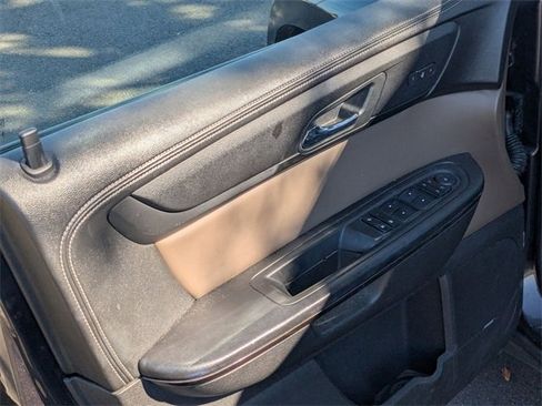 Used 2016 GMC Acadia SLT image 10