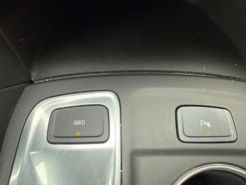 Used 2024 Chevrolet Equinox LT AWD/4WD image 39