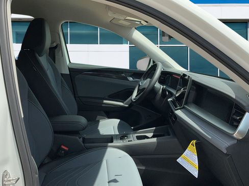 New 2026 Volkswagen Tiguan SE AWD/4WD image 14