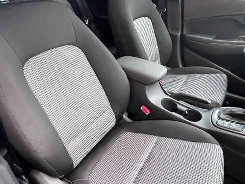 Used 2019 Hyundai Kona SEL w/ SEL Tech Package 02 image 32