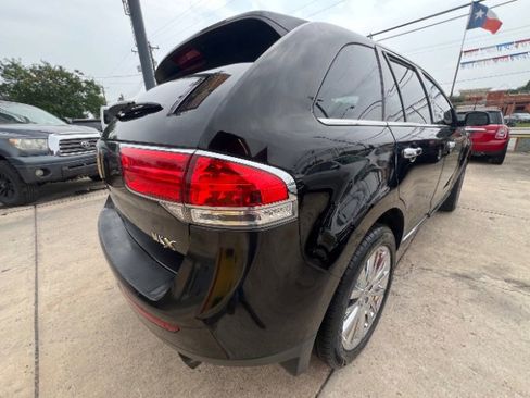 Used 2012 Lincoln MKX FWD image 6