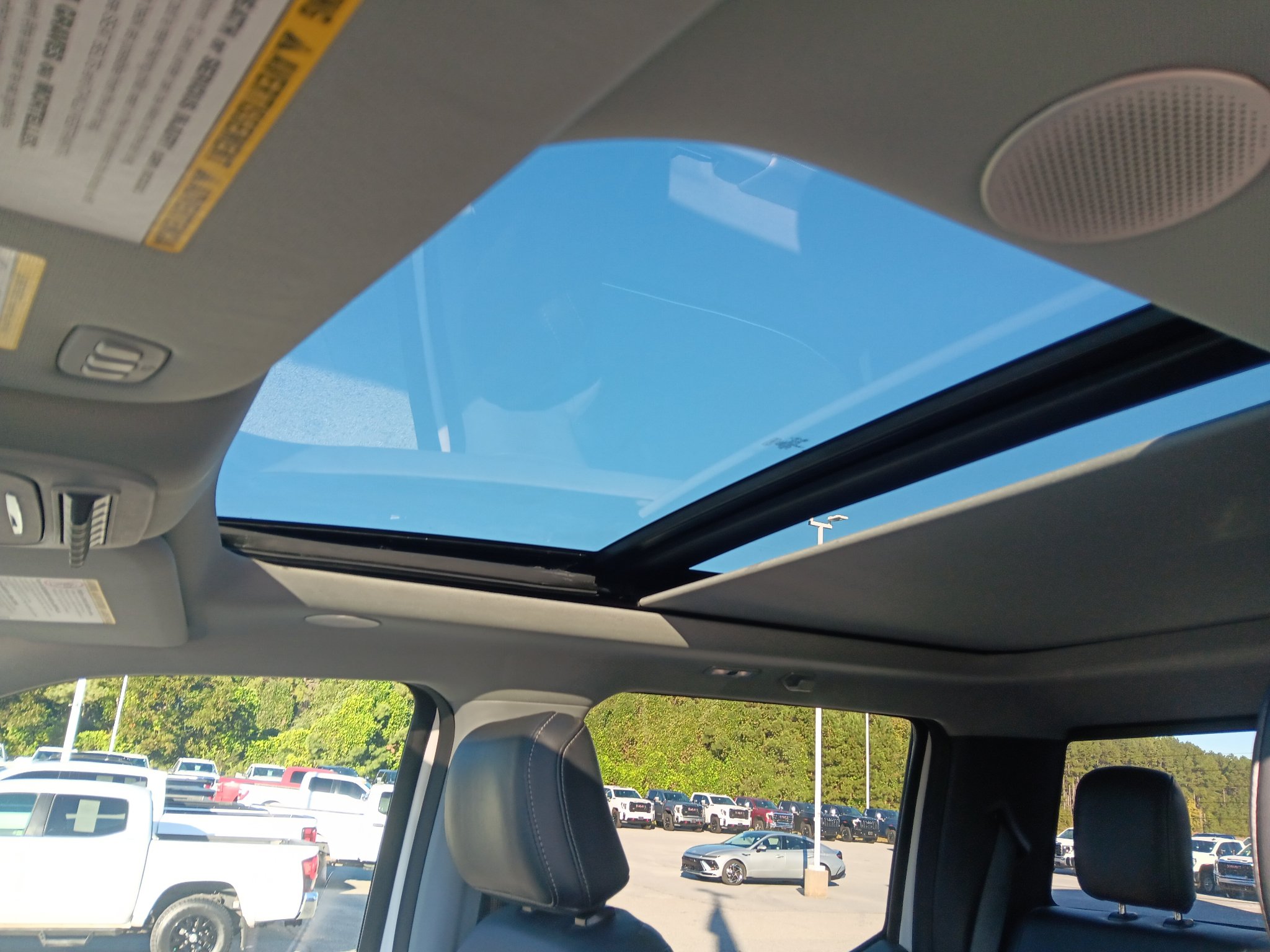 Used 2024 Ford F250 Lariat w/ Lariat Ultimate Package AWD/4WD image 18