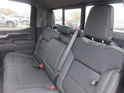 New 2026 GMC Sierra 1500 SLT w/ SLT Premium Plus Package image 15