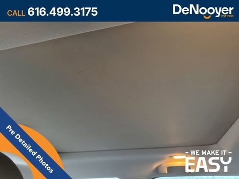 Used 2017 Nissan Pathfinder Platinum w/ Family Entertainment Package image 35