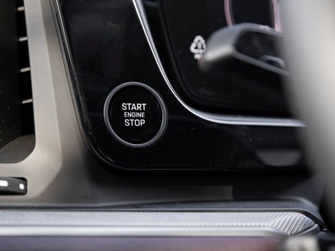 New 2026 Porsche Cayenne S AWD/4WD image 17